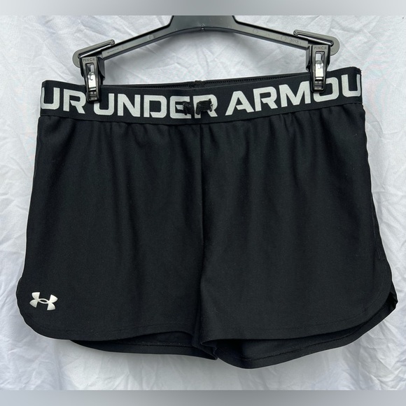 GIRLS Under Armour Black Play Up Shorts (YOUTH XL) - Picture 1 of 5